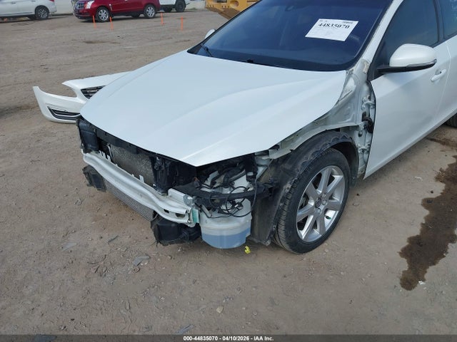 Aukcja sprzedaży 2016 Volvo S60 T5 Drive-e, vin: YV126MFJ8G2406311, numer aukcji: 44835070