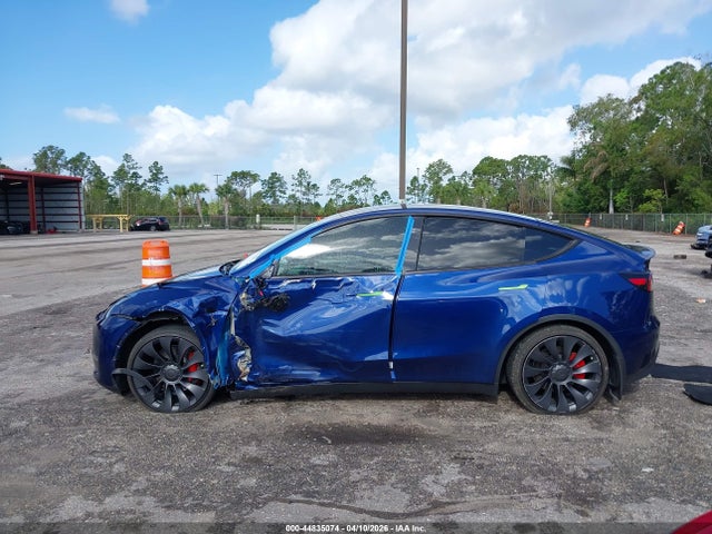 Продаж на аукціоні авто 2024 Tesla Model Y Performance Dual Motor All-wheel Drive, vin: 7SAYGDEF1RA285373, номер лоту: 44835074