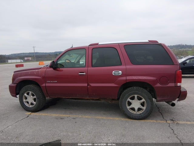 2004 Cadillac Escalade Standard მანქანა იყიდება აუქციონზე, vin: 1GYEK63N84R249460, აუქციონის ნომერი: 44835081