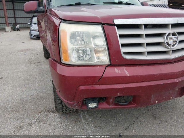 2004 Cadillac Escalade Standard მანქანა იყიდება აუქციონზე, vin: 1GYEK63N84R249460, აუქციონის ნომერი: 44835081