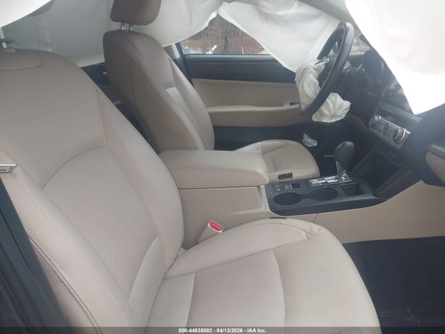 44835092 :رقم المزاد ، 4S4BSANC9H3282754 vin ، 2017 Subaru Outback 2.5i Limited مزاد بيع