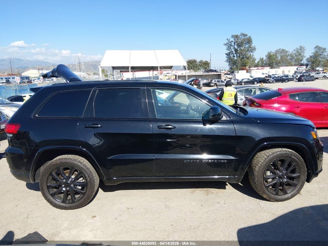 1C4RJEAG7MC712782 Jeep Grand Cherokee Laredo X 4x2