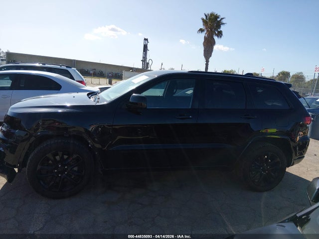 1C4RJEAG7MC712782 Jeep Grand Cherokee Laredo X 4x2