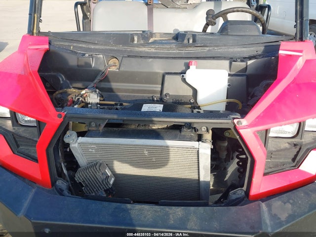 4XABBA570K8190294 Polaris Gravely