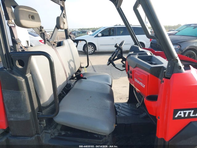 4XABBA570K8190294 Polaris Gravely