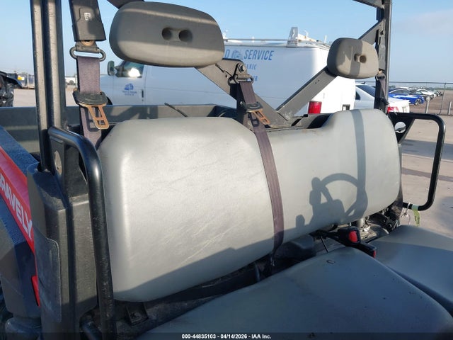 4XABBA570K8190294 Polaris Gravely
