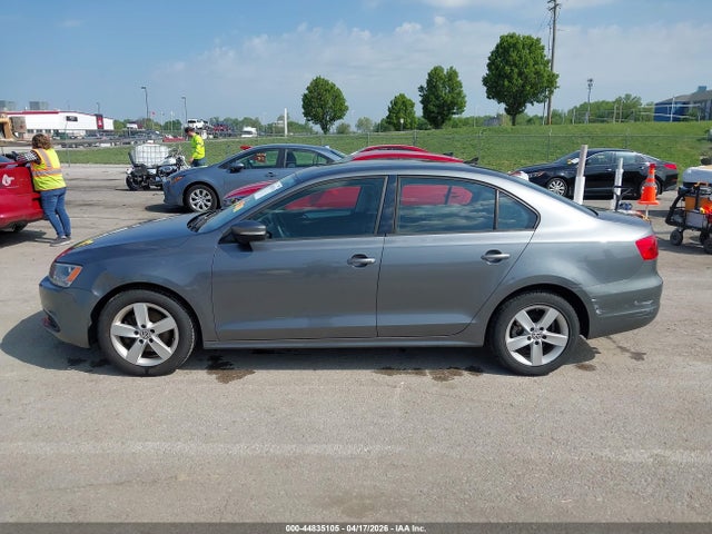 2012 Volkswagen Jetta 2.0l Tdi მანქანა იყიდება აუქციონზე, vin: 3VWLL7AJ4CM386523, აუქციონის ნომერი: 44835105