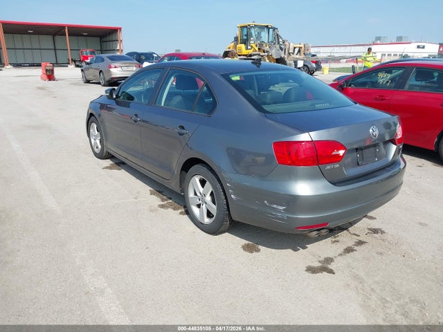 2012 Volkswagen Jetta 2.0l Tdi მანქანა იყიდება აუქციონზე, vin: 3VWLL7AJ4CM386523, აუქციონის ნომერი: 44835105