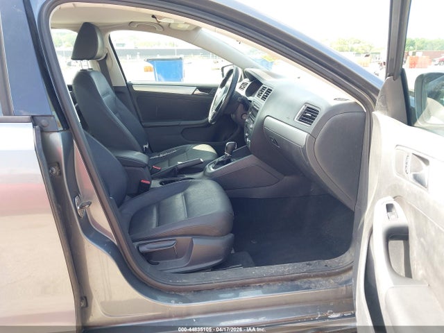 2012 Volkswagen Jetta 2.0l Tdi მანქანა იყიდება აუქციონზე, vin: 3VWLL7AJ4CM386523, აუქციონის ნომერი: 44835105
