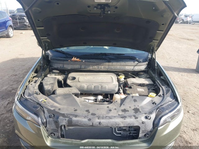 44835155 :رقم المزاد ، 1C4PJLCB9KD206083 vin ، 2019 Jeep Cherokee Latitude Fwd مزاد بيع