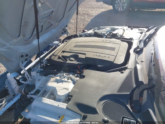 44835184 :رقم المزاد ، SAJDD1GX3JCK54589 vin ، 2018 Jaguar F-type 296hp مزاد بيع