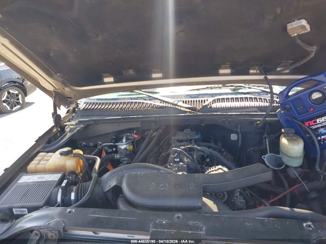 Продаж на аукціоні авто 2002 Cadillac Escalade Standard, vin: 1GYEK63NX2R144223, номер лоту: 44835190