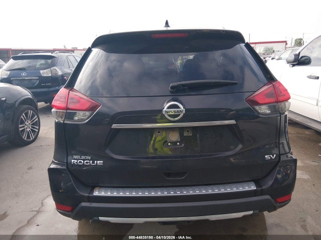 Продаж на аукціоні авто 2018 Nissan Rogue Sv, vin: JN8AT2MT8JW468914, номер лоту: 44835198