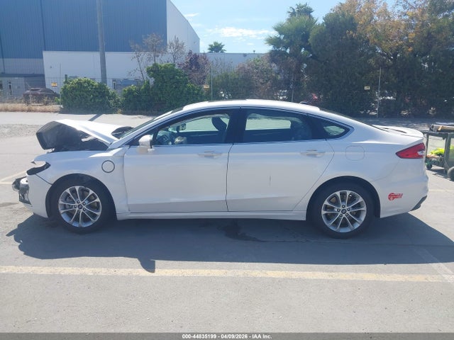 3FA6P0SU8KR115301 Ford Fusion Energi Titanium