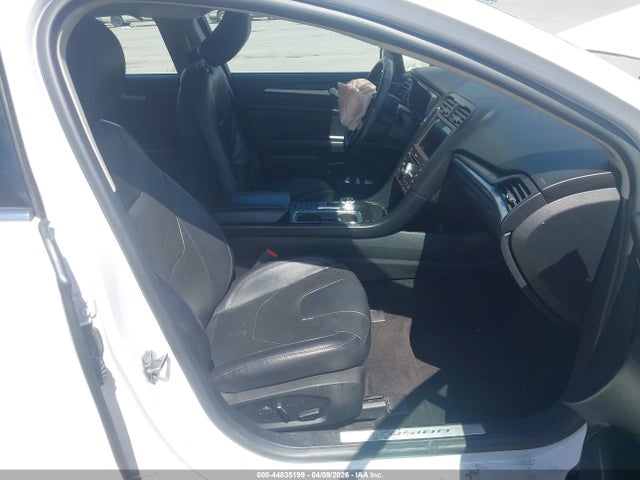 3FA6P0SU8KR115301 Ford Fusion Energi Titanium