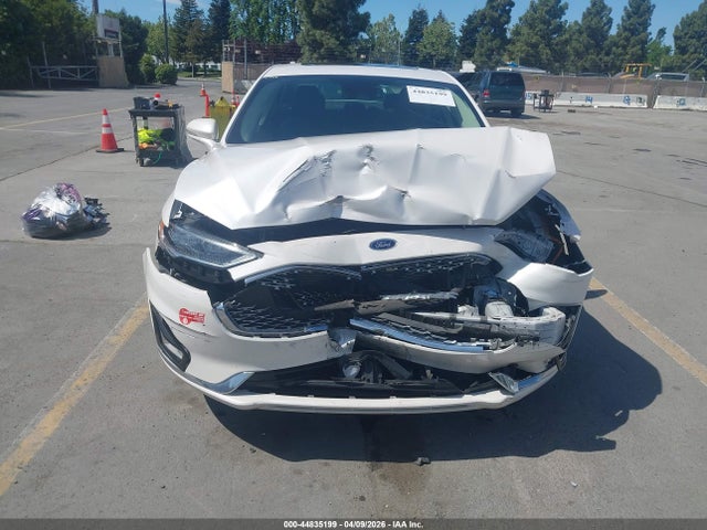 3FA6P0SU8KR115301 Ford Fusion Energi Titanium
