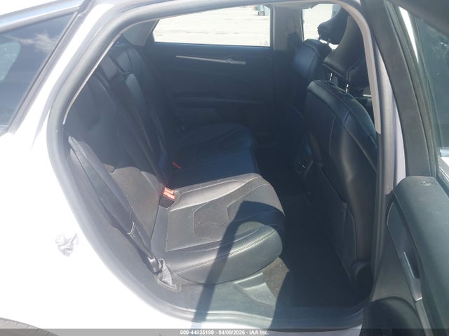 3FA6P0SU8KR115301 Ford Fusion Energi Titanium