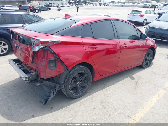 JTDKARFU4G3517136 Toyota Prius Three Touring