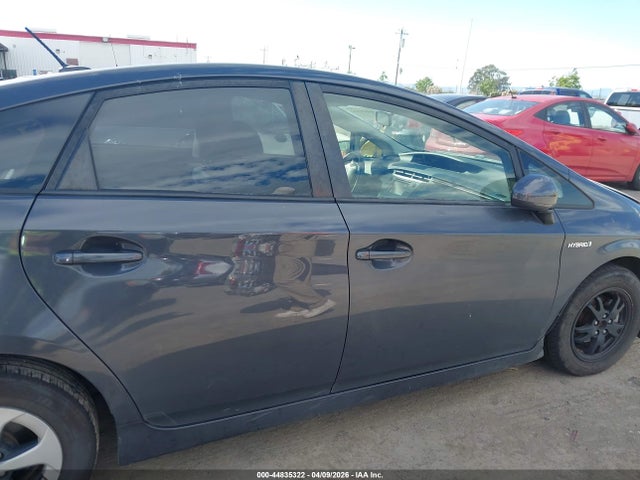 Toyota Prius Three 2015 JTDKN3DU2F1926105 Image 13