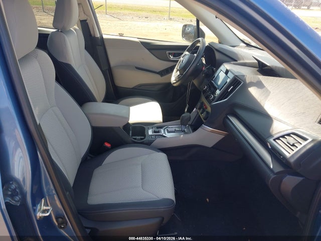 44835330 :رقم المزاد ، JF2SKAFCXMH564421 vin ، 2021 Subaru Forester Premium مزاد بيع