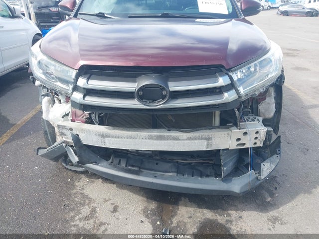 Toyota Highlander Limited 2018 5TDDZRFH6JS869581 Image 6