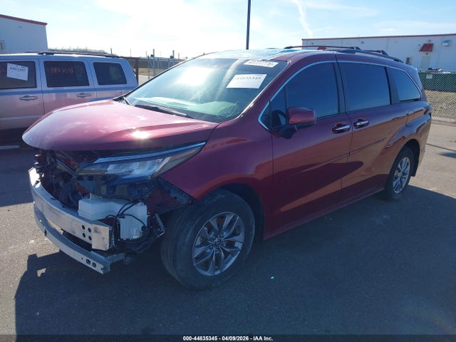 2024 TOYOTA SIENNA 5TDJSKFC8RS145180 Photo 1