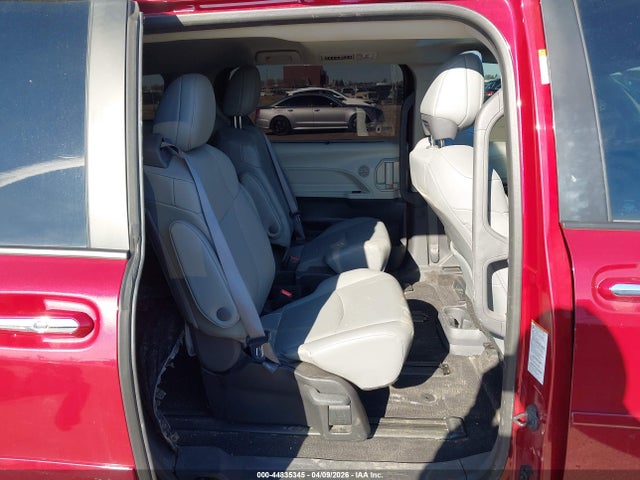 2024 TOYOTA SIENNA 5TDJSKFC8RS145180 Photo 7