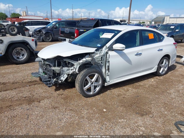 2015 Nissan Sentra Sr მანქანა იყიდება აუქციონზე, vin: 3N1AB7AP2FY292870, აუქციონის ნომერი: 44835368