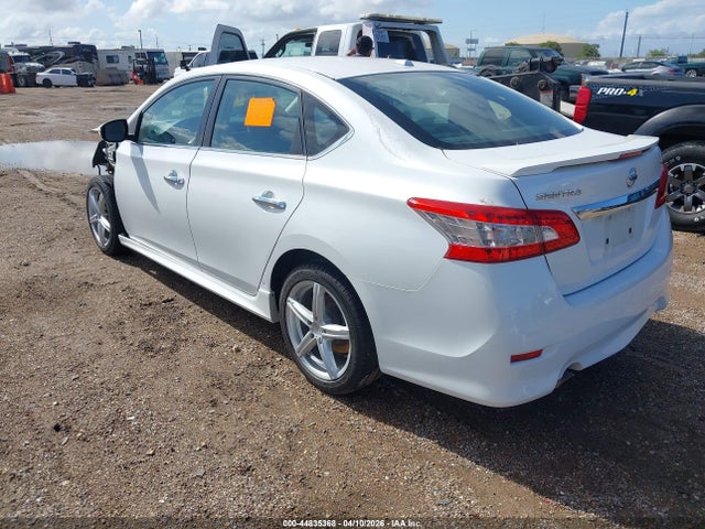 2015 Nissan Sentra Sr მანქანა იყიდება აუქციონზე, vin: 3N1AB7AP2FY292870, აუქციონის ნომერი: 44835368