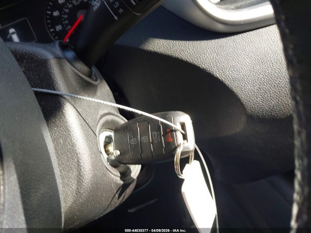 5XYPGDA32GG112717 KIA Sorento 2.4l Lx