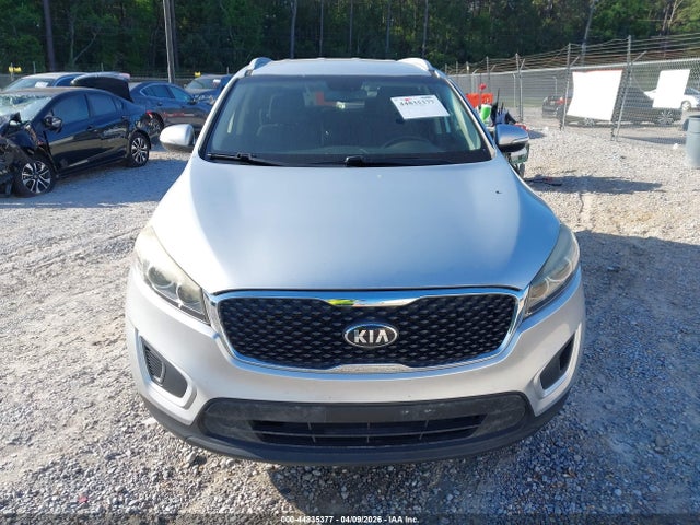 5XYPGDA32GG112717 KIA Sorento 2.4l Lx