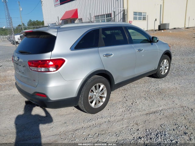 5XYPGDA32GG112717 KIA Sorento 2.4l Lx