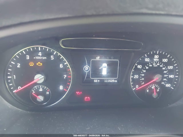 5XYPGDA32GG112717 KIA Sorento 2.4l Lx