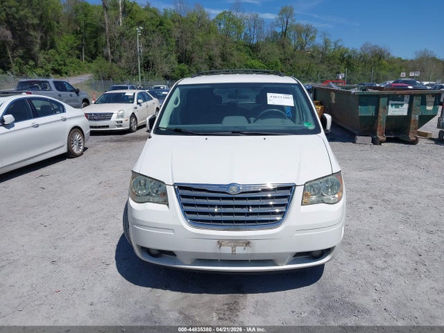 44835380 :رقم المزاد ، 2A4RR5D16AR212626 vin ، 2010 Chrysler Town & Country Touring مزاد بيع