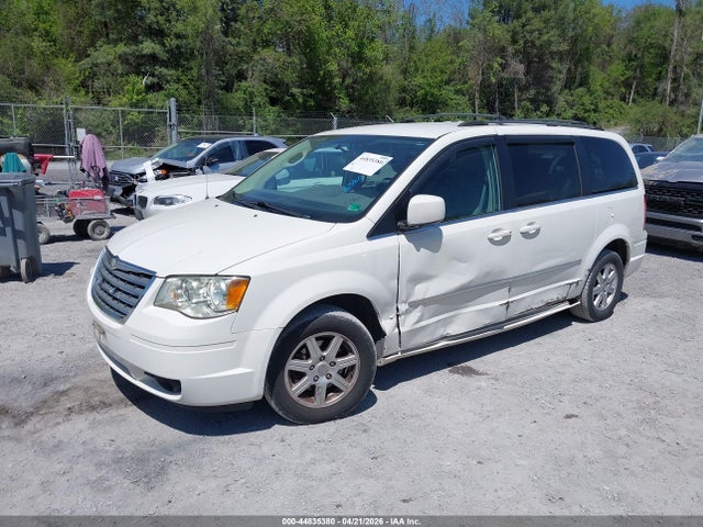 44835380 :رقم المزاد ، 2A4RR5D16AR212626 vin ، 2010 Chrysler Town & Country Touring مزاد بيع