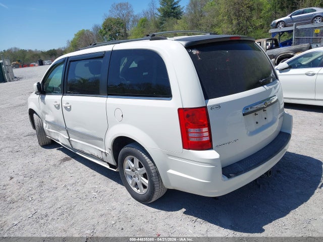 44835380 :رقم المزاد ، 2A4RR5D16AR212626 vin ، 2010 Chrysler Town & Country Touring مزاد بيع