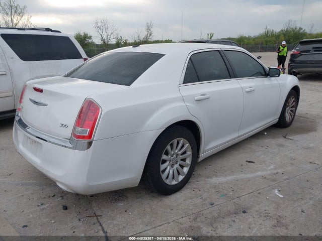 2014 CHRYSLER 300 2C3CCAAG8EH182785 Photo 3