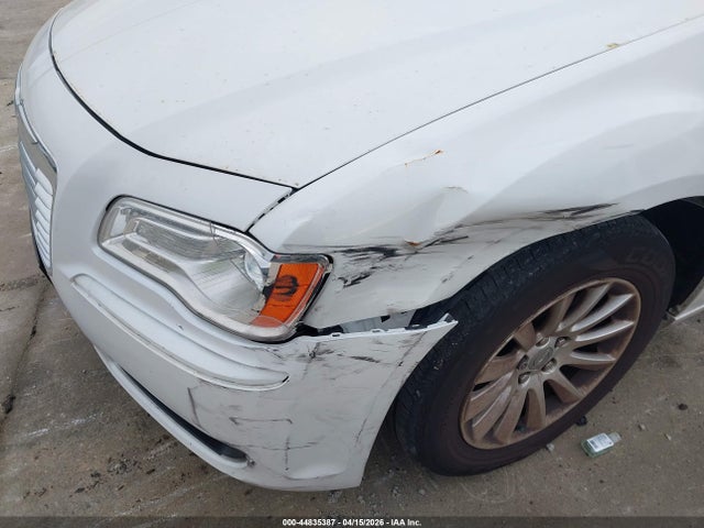 2014 CHRYSLER 300 2C3CCAAG8EH182785 Photo 5