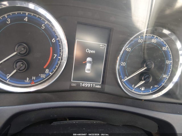 Продажа на аукционе авто 2017 Toyota Corolla Se, vin: 5YFBURHEXHP606764, номер лота: 44835407