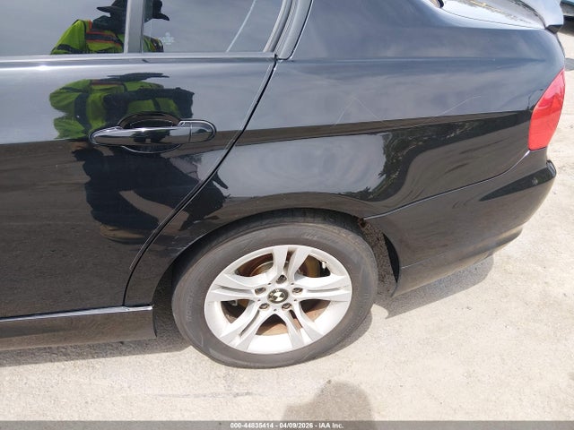 2011 Bmw 328i მანქანა იყიდება აუქციონზე, vin: WBAPH5G55BNM83672, აუქციონის ნომერი: 44835414
