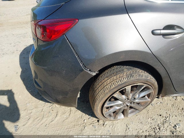 44835422 :رقم المزاد ، JM1BN1L32J1156025 vin ، 2018 Mazda Mazda3 Touring مزاد بيع