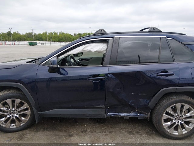 Toyota Rav4 Xle Premium 2019 JTMC1RFVXKD016901 Image 14