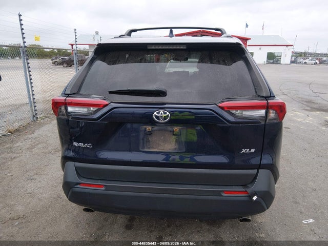 Toyota Rav4 Xle Premium 2019 JTMC1RFVXKD016901 Image 16