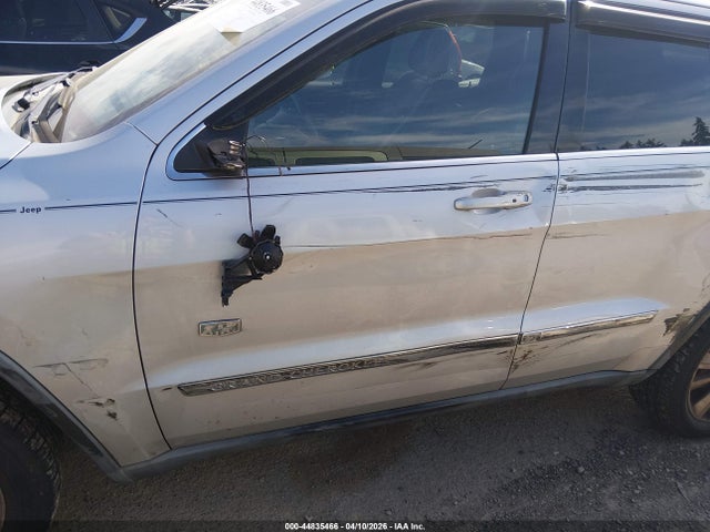 2011 Jeep Grand Cherokee Laredo მანქანა იყიდება აუქციონზე, vin: 1J4RR4GG0BC677925, აუქციონის ნომერი: 44835466
