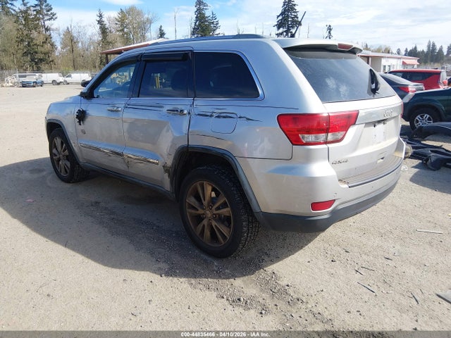 2011 Jeep Grand Cherokee Laredo მანქანა იყიდება აუქციონზე, vin: 1J4RR4GG0BC677925, აუქციონის ნომერი: 44835466