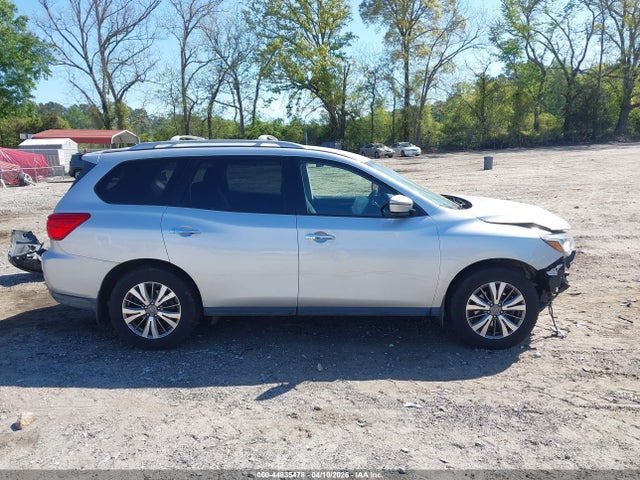 5N1DR2MN1JC638729 Nissan Pathfinder S