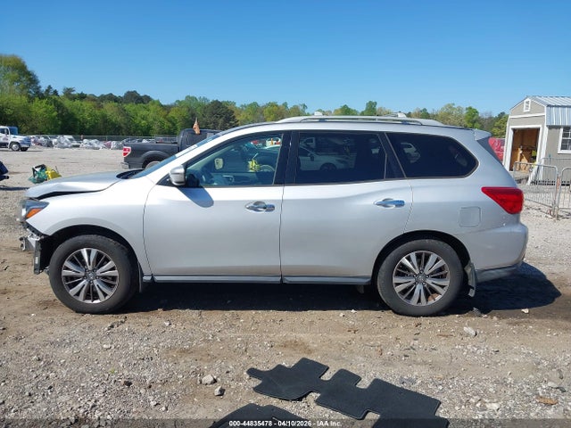 5N1DR2MN1JC638729 Nissan Pathfinder S