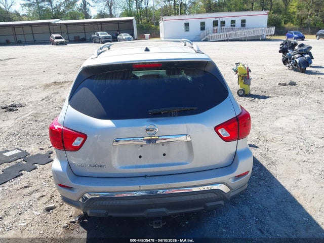 5N1DR2MN1JC638729 Nissan Pathfinder S