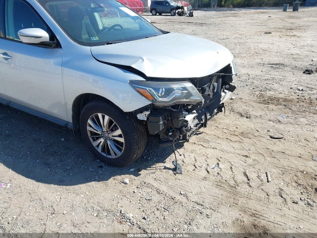 5N1DR2MN1JC638729 Nissan Pathfinder S