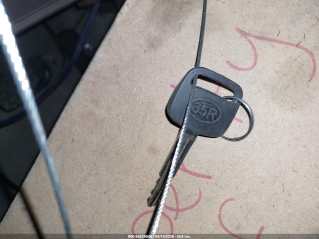 44835540 :رقم المزاد ، 1NXBA02E4VZ511723 vin ، 1997 Toyota Corolla Std مزاد بيع
